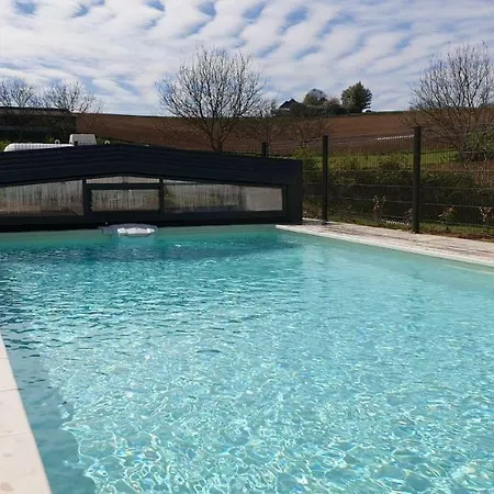 La Table Du Chaffour Frühstückspension Saint-Geniès-Bellevue