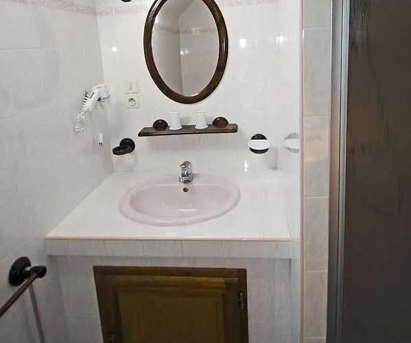 Bed & Breakfast La Table Du Chaffour Saint-Geniès-Bellevue