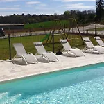 Alojamento de Acomodação e Pequeno-almoço La Table Du Chaffour Saint-Geniès-Bellevue